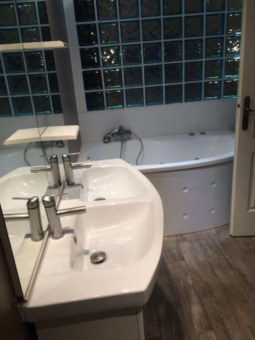 Apartament Chez Matthieu Lannemezan Zewnętrze zdjęcie